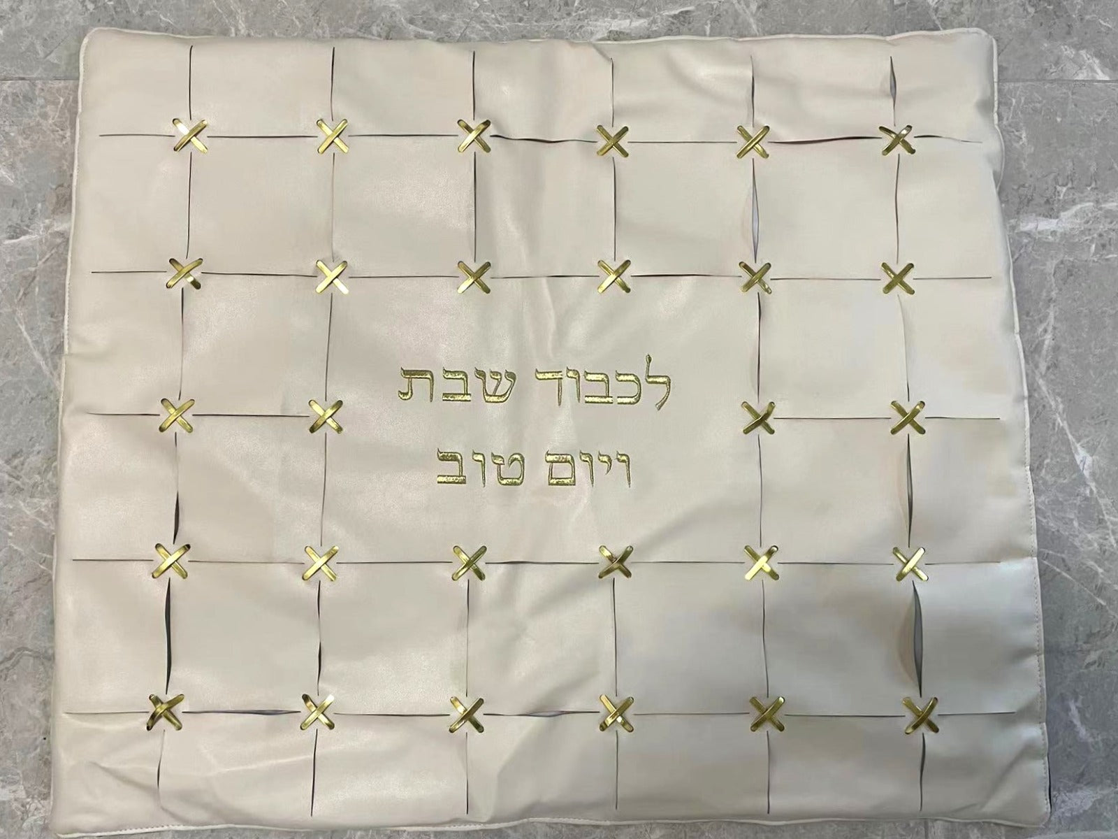 מפה לכיסוי פלטה - דמוי עור קרם זהב איקסים