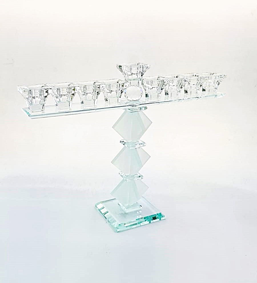 חנוכיה קריסטל - מעוינים שקוף חלבי עומד 28 ס"מ 13664W