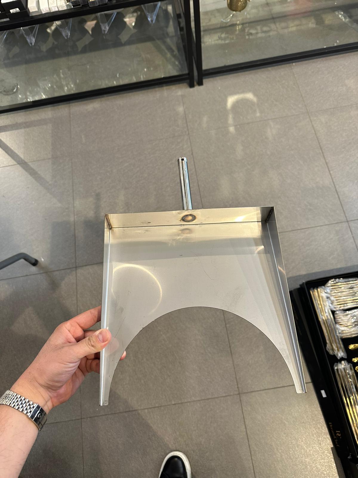כף שווארמה נירוסטה מרובעת 28 ס״מ