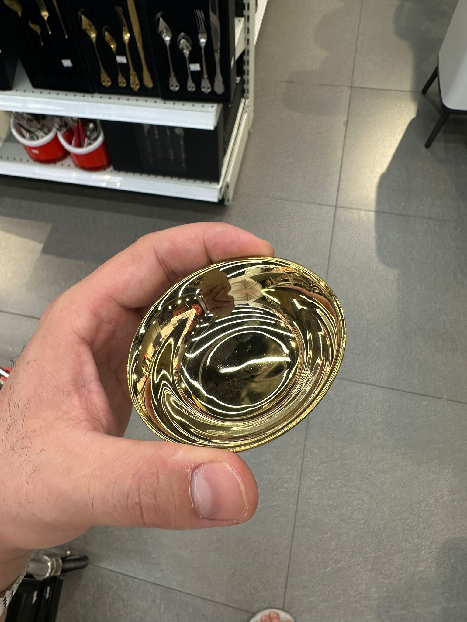 קוקוט פורצלן זהב 8 ס״מ