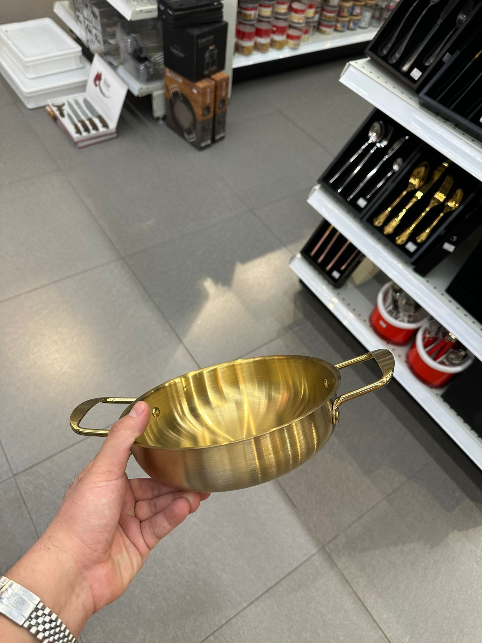 מחבת הגשה 20 ס״מ 2 ידיות נירוסטה זהב