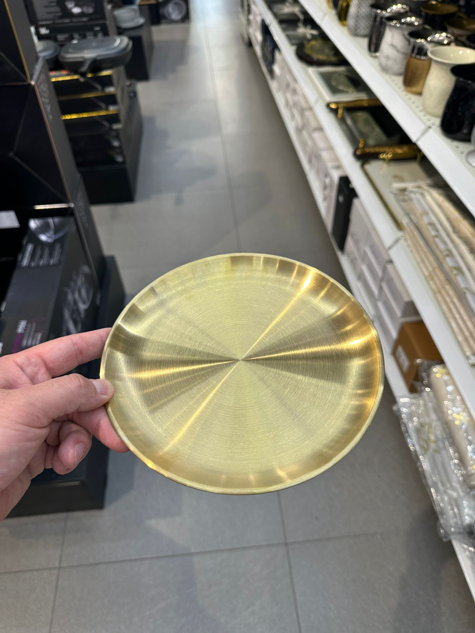 צלחת הגשה 20 ס״מ נירוסטה זהב